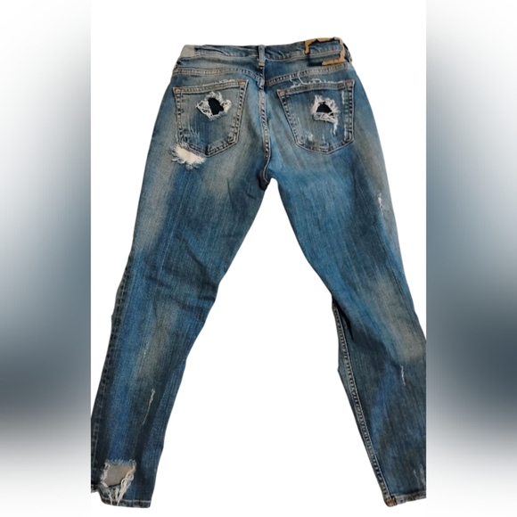Zara | EUC Relaxed Fit Ultra Thrashed Med Rise Straight Leg Distressed Jeans | 4 - Picture 15 of 16